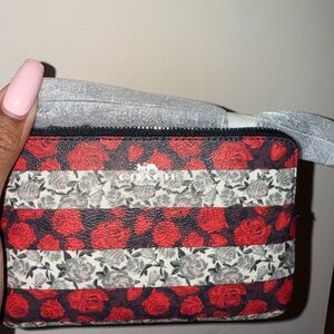 Coach corner zip stripes wristlet NWT